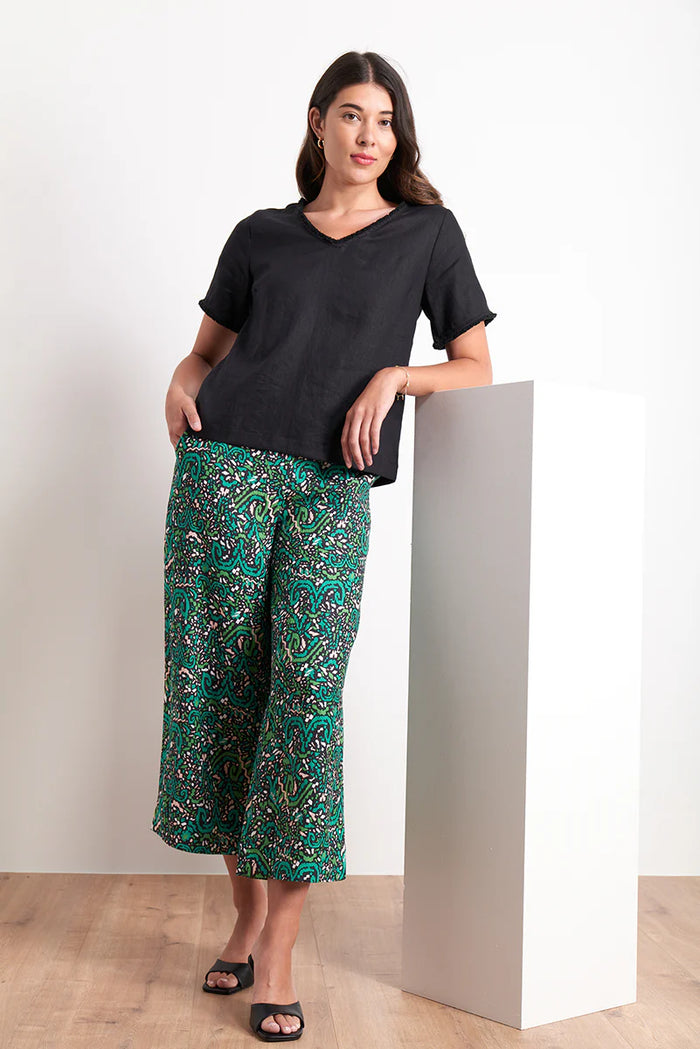 Foil V Benefits Top - Black