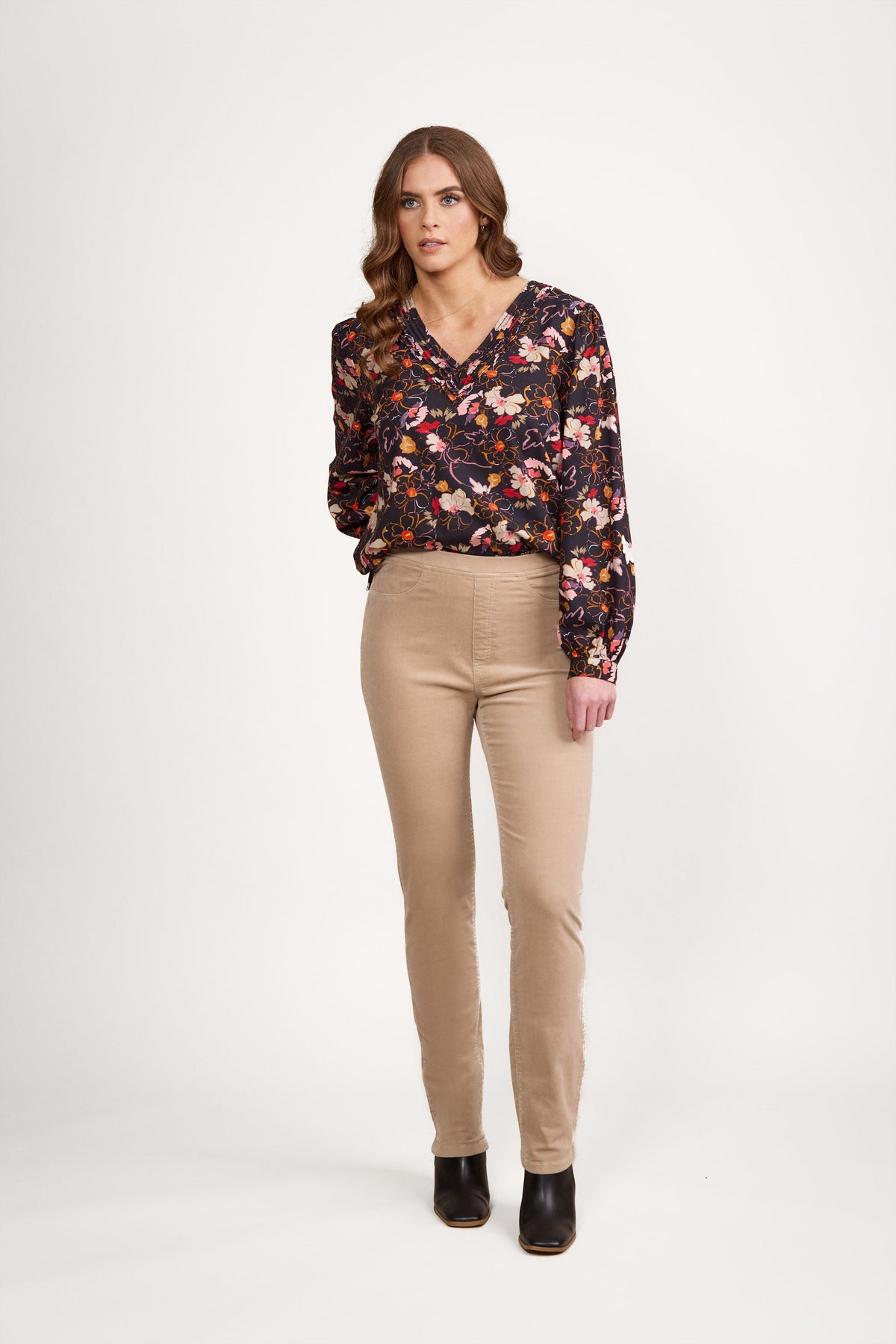 Vassalli 234M Slim Leg, Elastic Waist Cord Pants