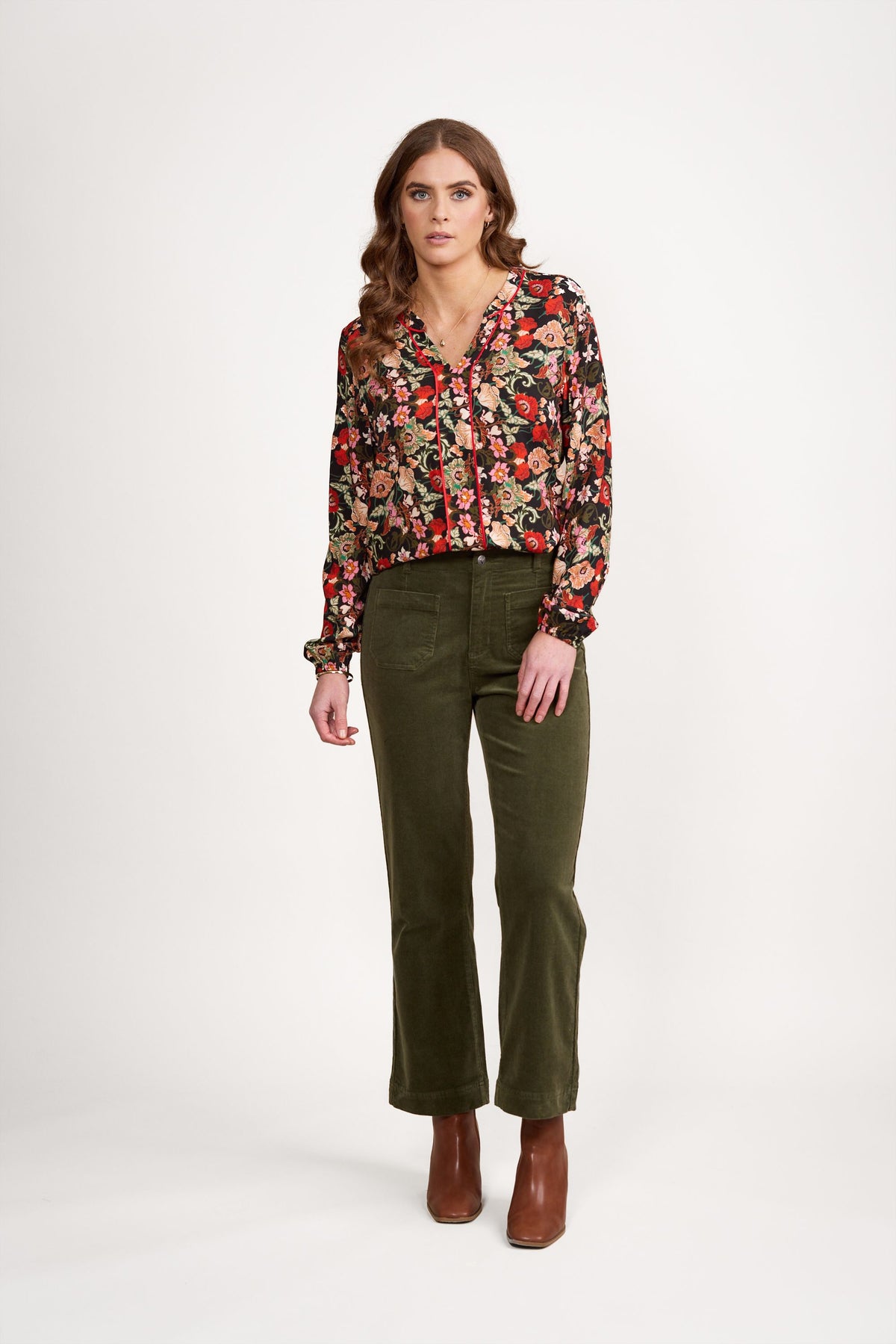 Vassalli 5995AM Wide Leg Ankle Grazer Corduroy Pant