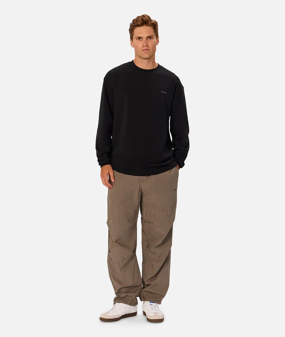 The Newport L/S Tee in Black