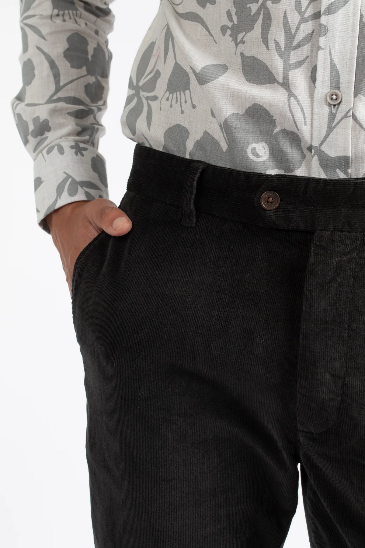 James Harper Black Cords JHTR26 (fine)