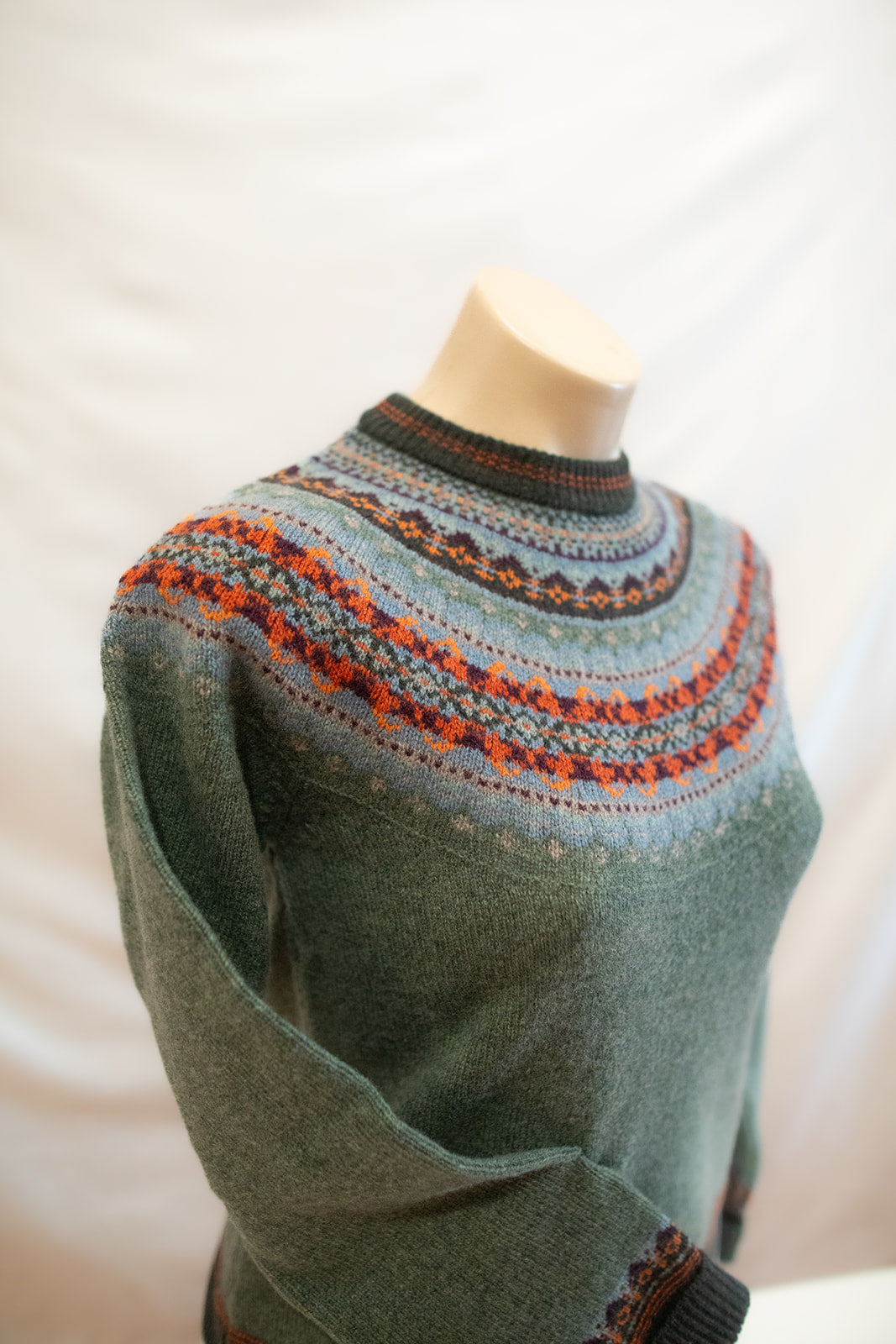 Eribe Alpine Short Sweater in Braemar