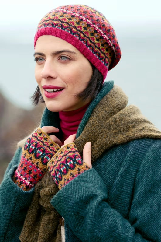 Malva Fingerless Gloves in Fire or Grassland Mix