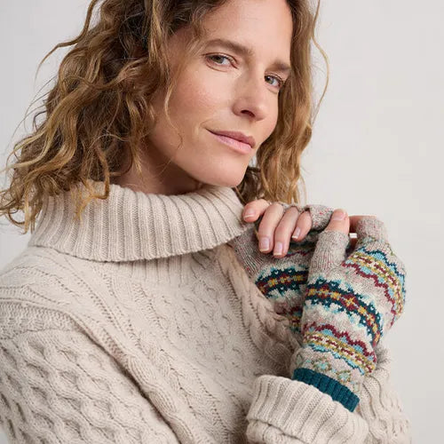 Mathey Mittens in Harlan Pink Grass Multi