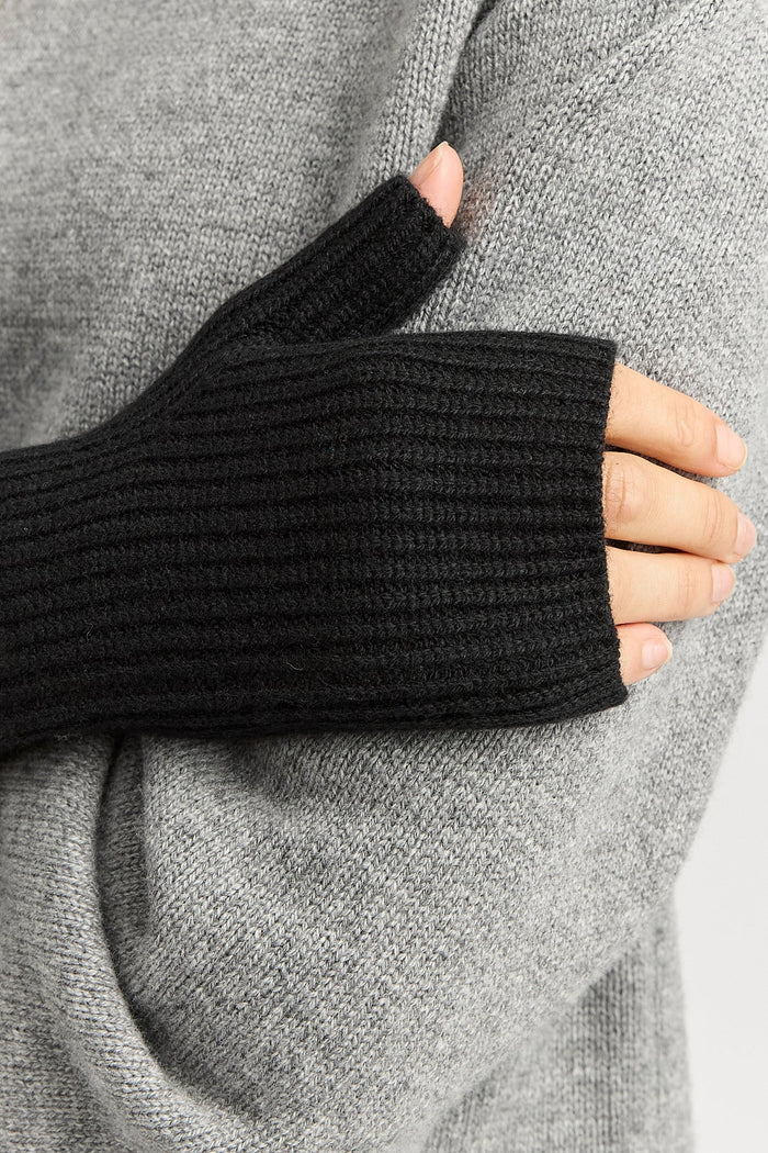 Toorallie Open End Mitten in Black & Lush Green