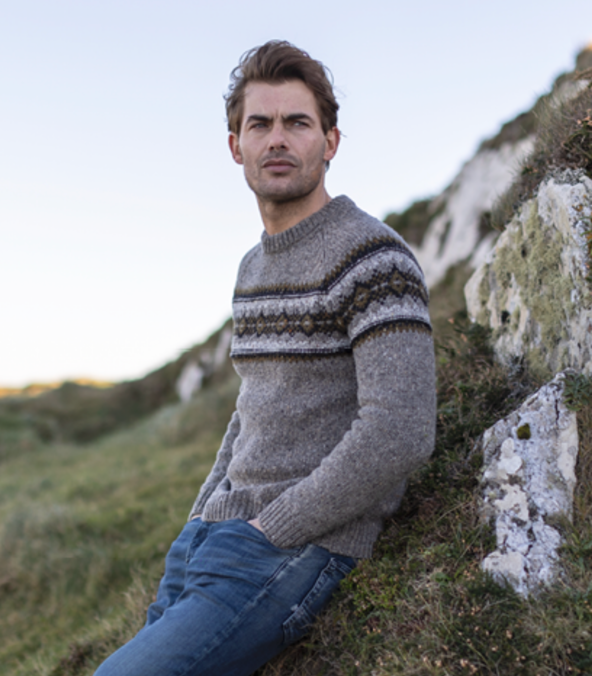 Fisherman out of Ireland Jumper with FairIsle Chest Pattern in Rabbit