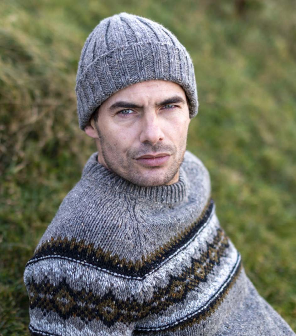 Fisherman out of Ireland Jumper with FairIsle Chest Pattern in Rabbit