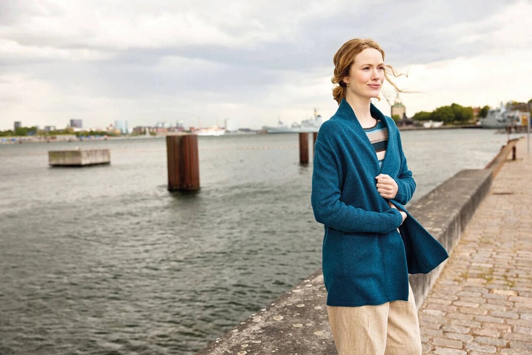 Mansted Mitty Cardigan in Dark Aqua