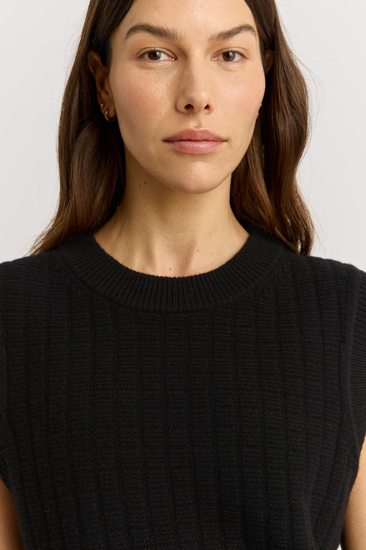 Toorallie Grid Knit Vest in Black 5124