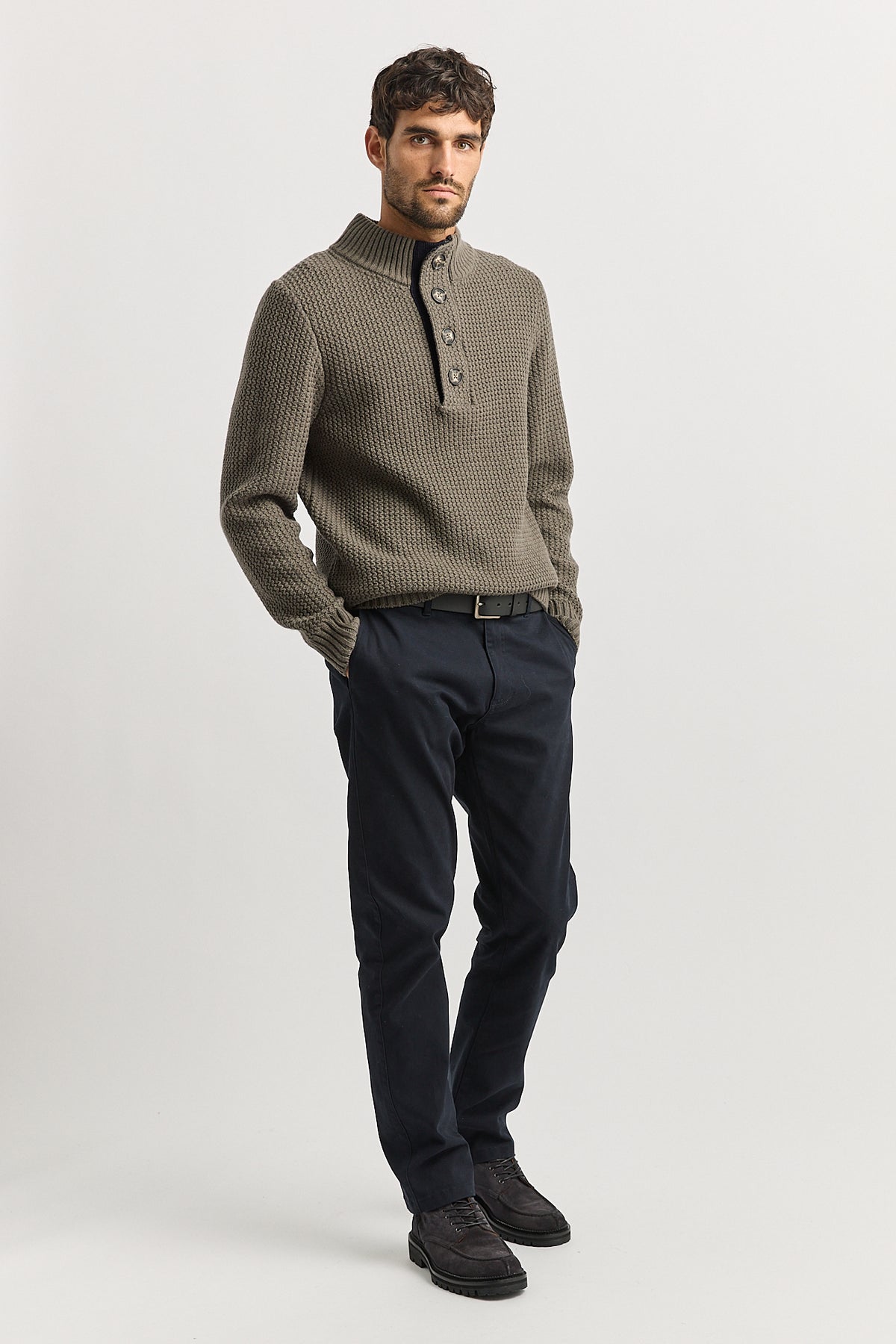 Toorallie Men's Button Tab Sweater in Falcon 8052