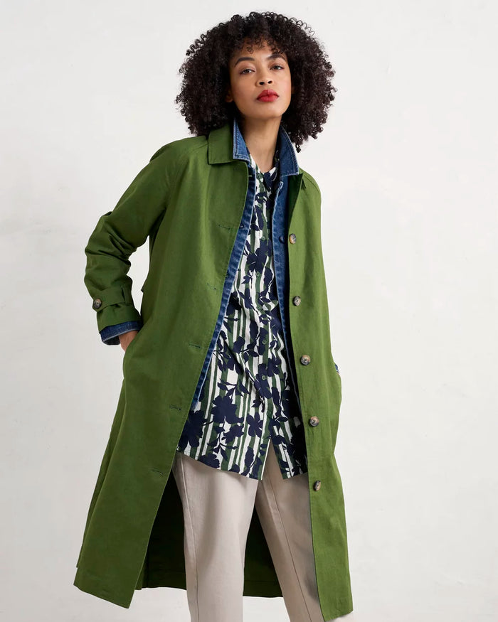 Seasalt Boscastle Mac Regular in Forest Green