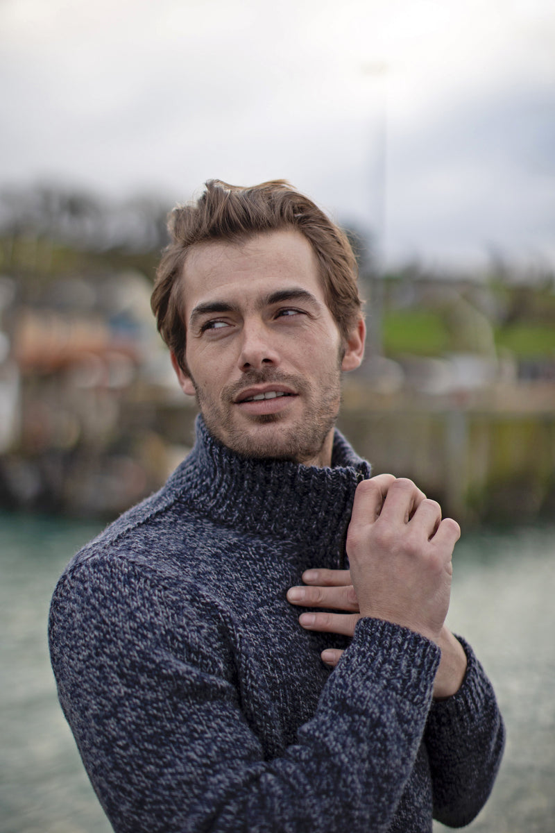 Men's Fisherman Cashmere Marled Zip Neck Sweater in Indigo/Grey FH501A