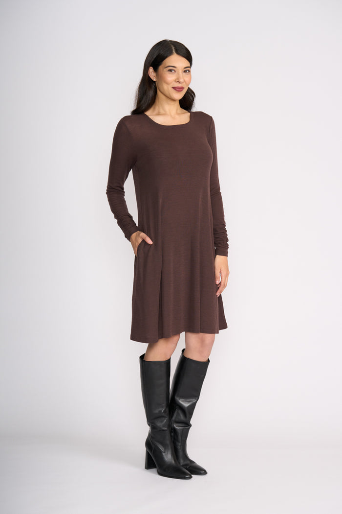Foil Delightful Dress in Ristretto 8417