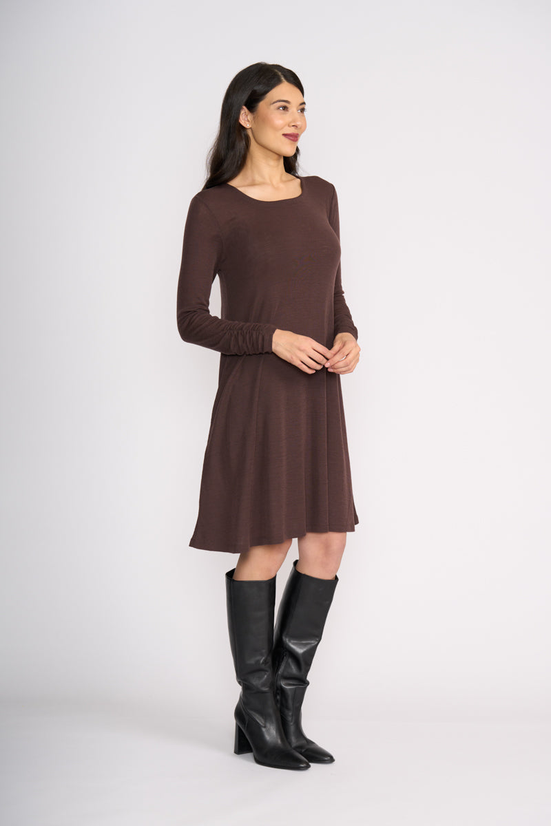 Foil Delightful Dress in Ristretto 8417
