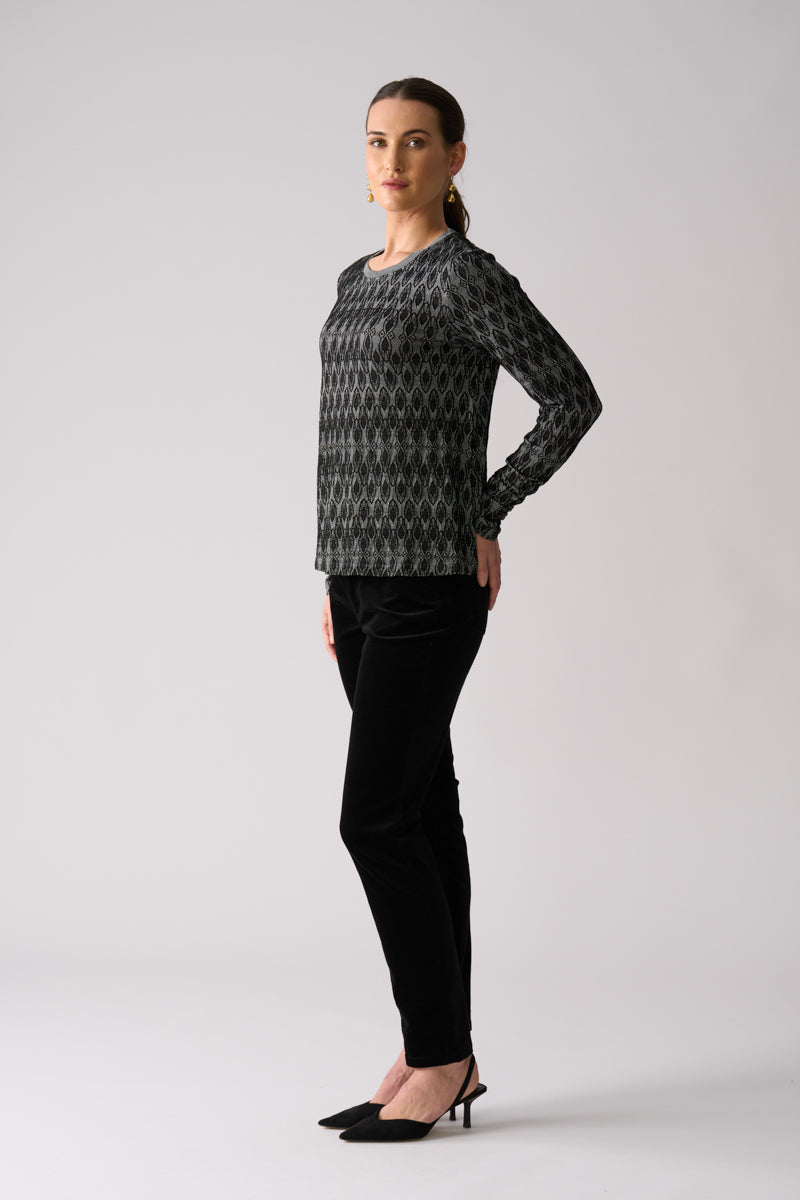 Foil Of Your Own Accord Jean in Black 6854