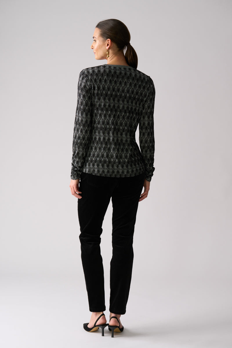 Foil Of Your Own Accord Jean in Black 6854