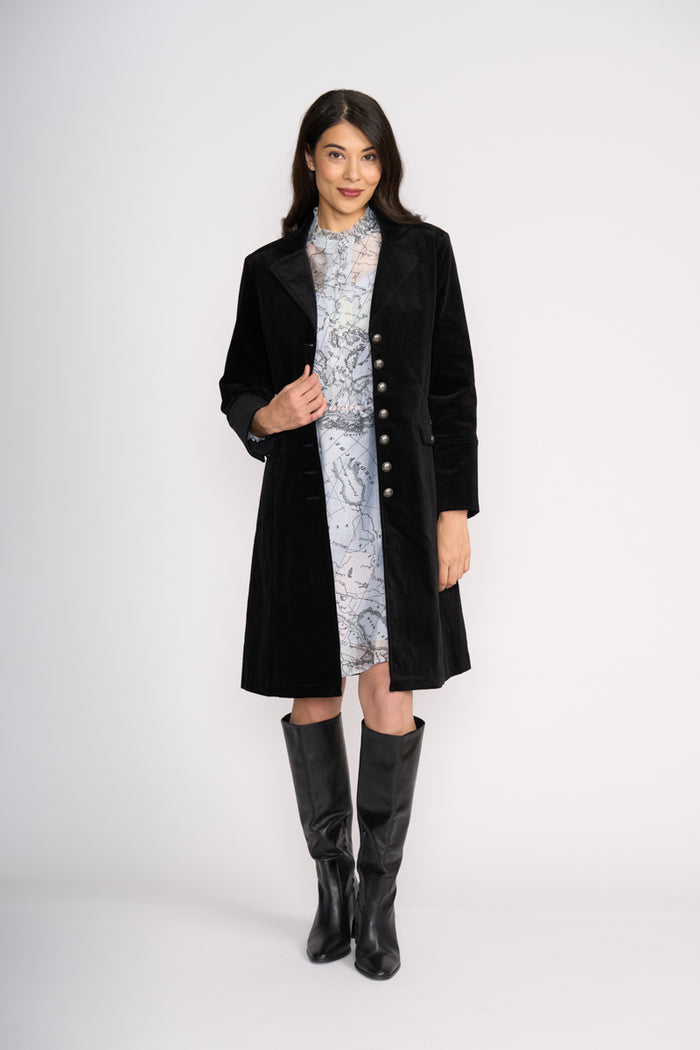 Foil Cordially Invited Coat in Black 8529