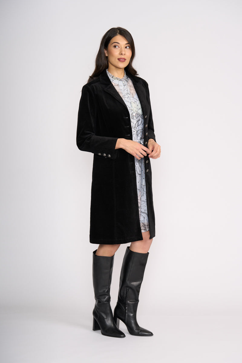 Foil Cordially Invited Coat in Black 8529