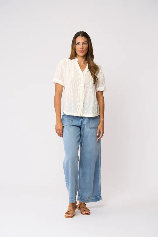 Crushing it Cap Sleeve Shirt in White Texture FO8615