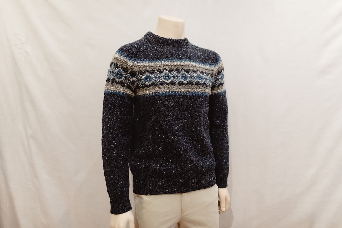 Fisherman out of Ireland Jumper with FairIsle Chest Pattern in Navy / Slate