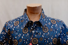 Load image into Gallery viewer, John Lennon Short Sleeve Blue Print Shirt &#39;Petersborough&#39;
