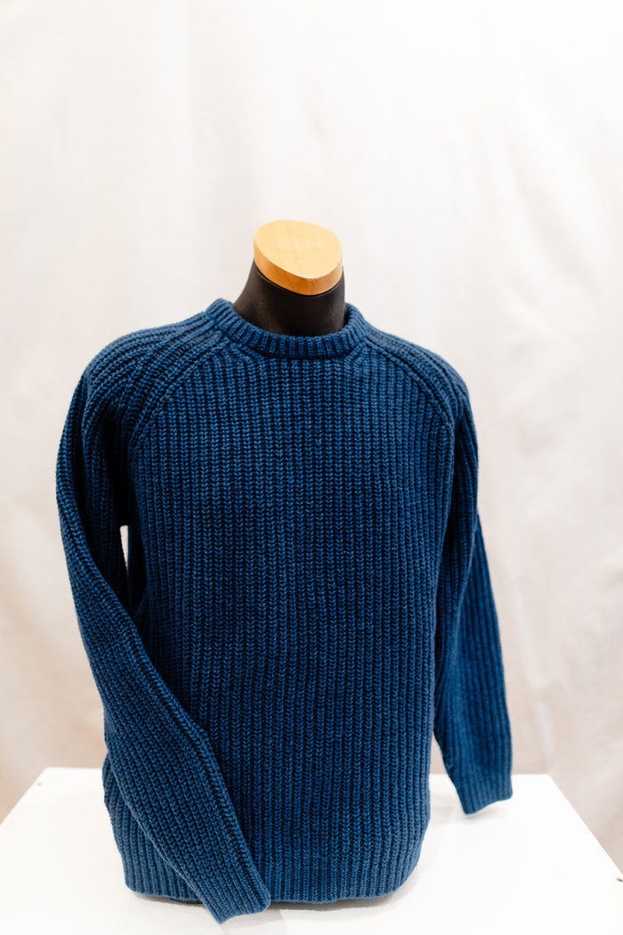 Fisherman's Chunky Ribbed Raglan Crew Neck Jumper in Petrol/Charcoal