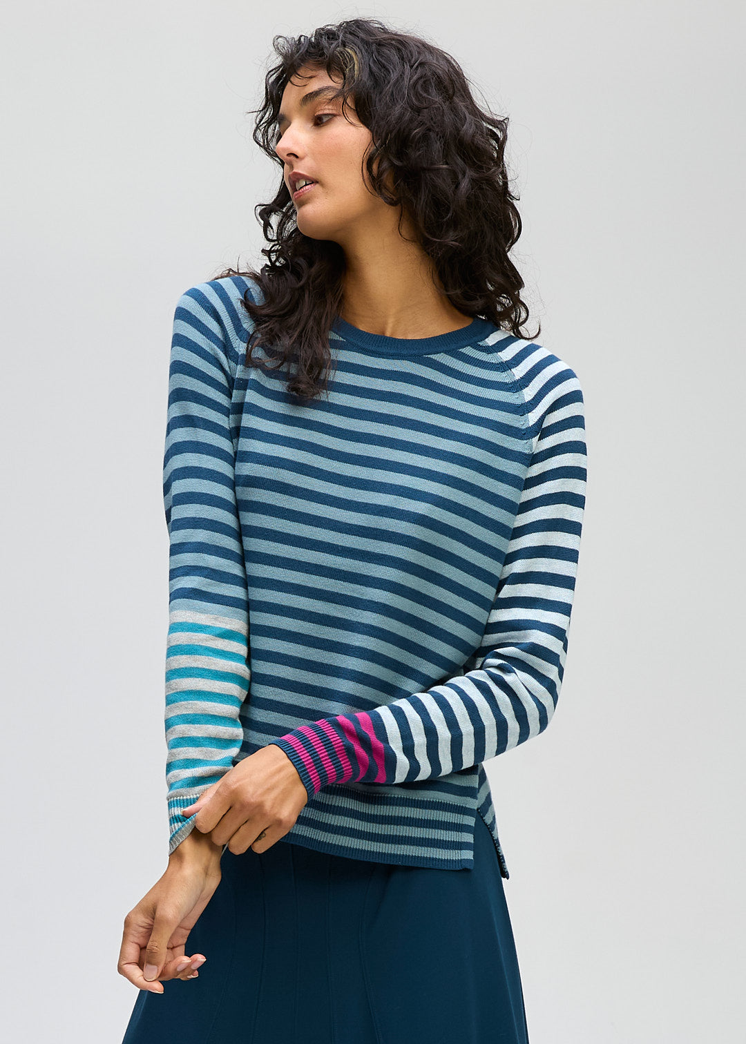 LD + Co Retro Bands Crew in Teal 8168