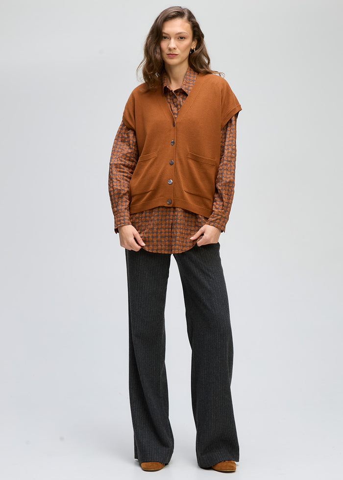 LD + Co Button Vest in Nutmeg 8169