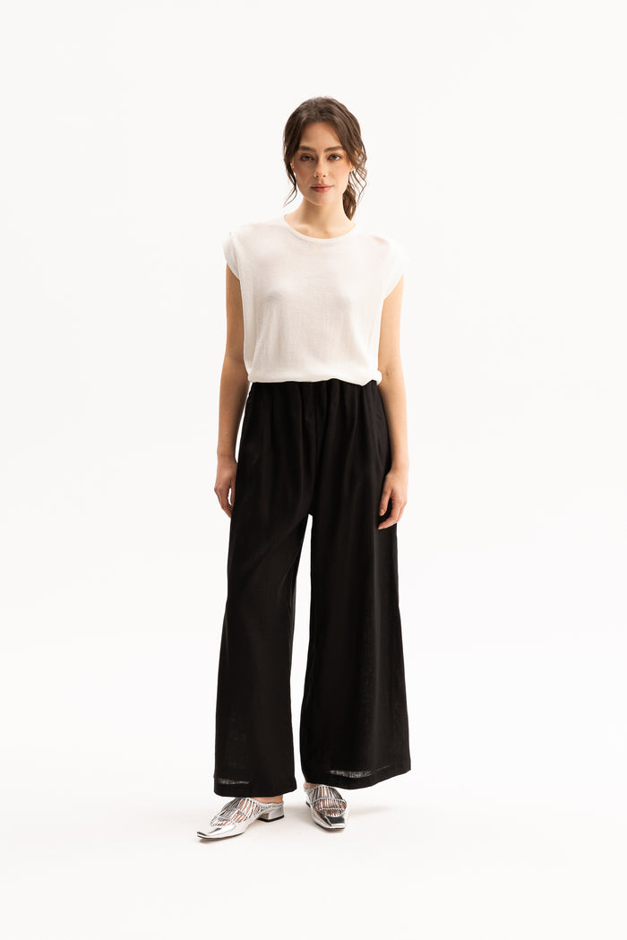 Lindi Pant in Black