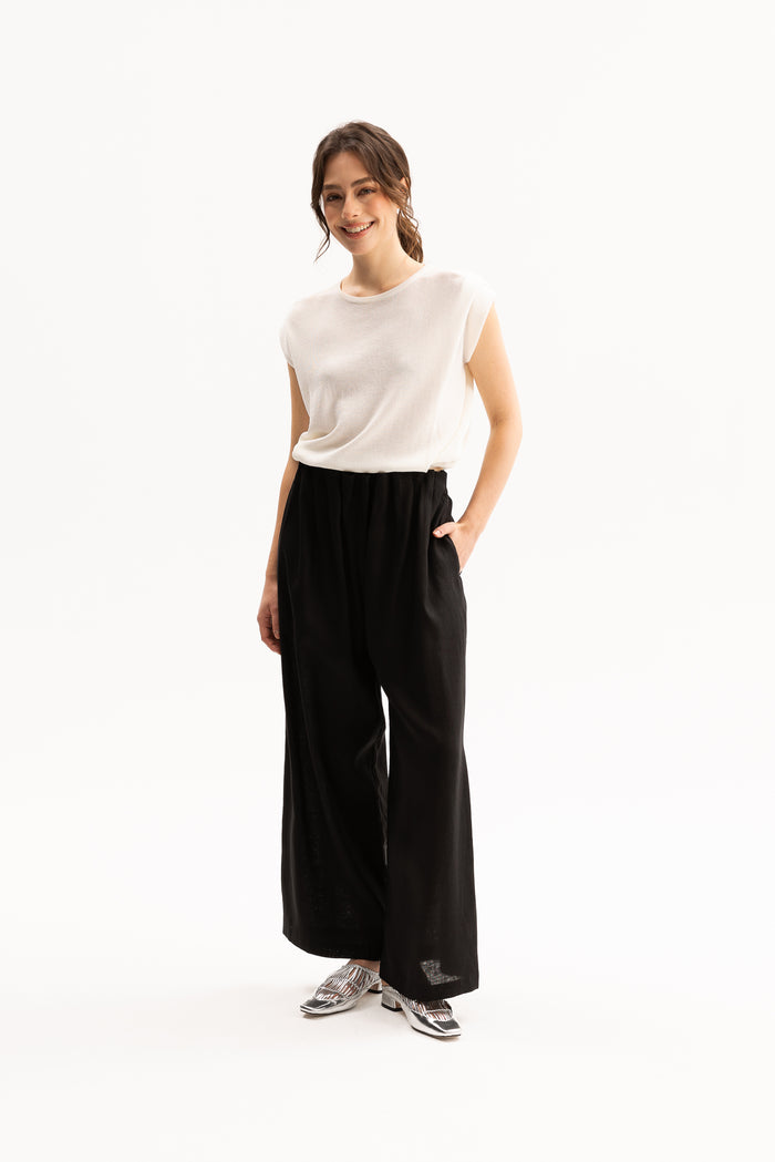 Lindi Pant in Black