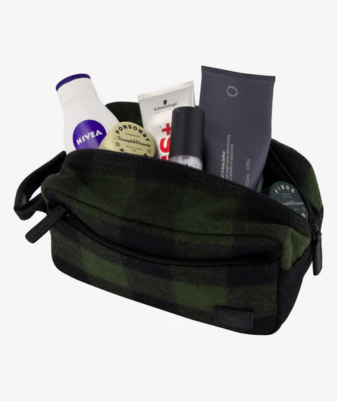 Swanndri Island Bay Wash Bag in Olive / Black Check