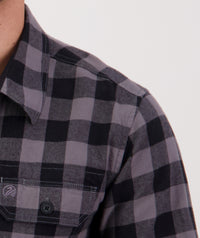 Taranaki Tailor LS Shirt in Caviar/Dark Shadow