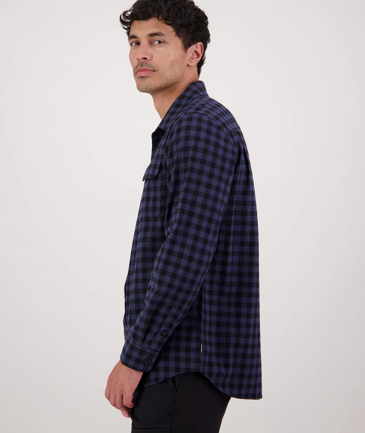 Okato Classic Mns L/S Shirt in Caviar/Navy