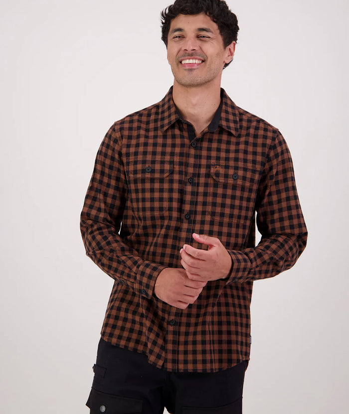 Okato Classic Mns L/S Shirt in Caviar/Tiramasu