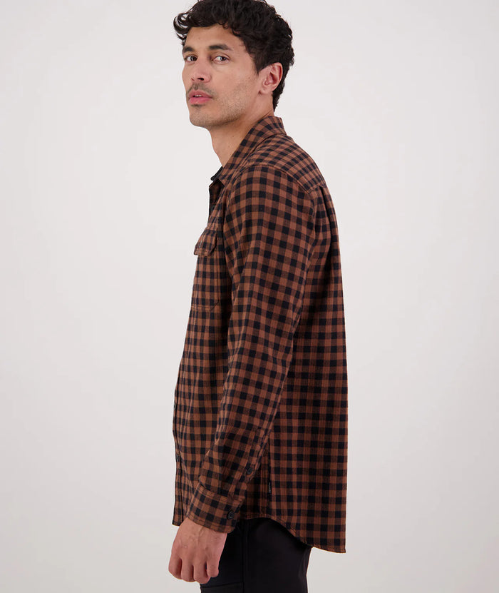 Okato Classic Mns L/S Shirt in Caviar/Tiramasu