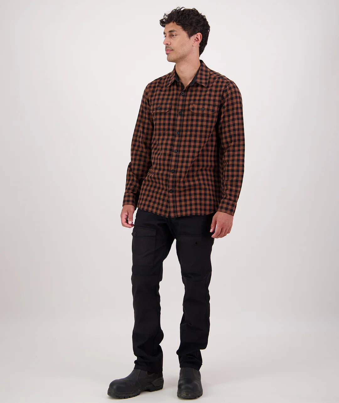 Okato Classic Mns L/S Shirt in Caviar/Tiramasu