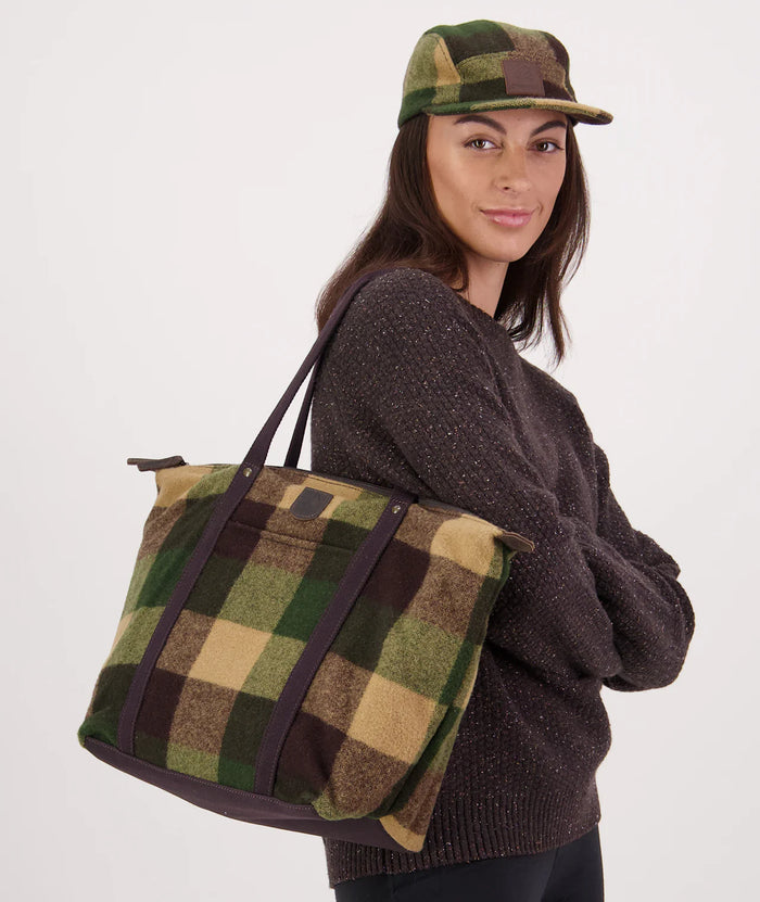 Gibbston Wool Tote Bag in Checkamo