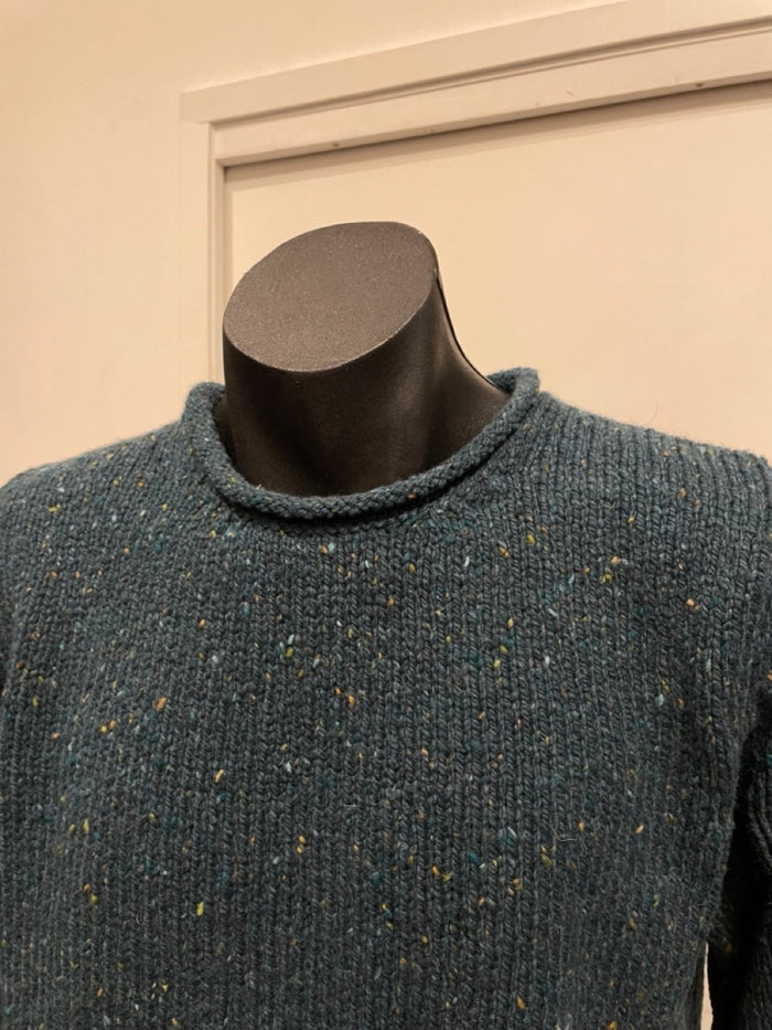 Fisherman out of Ireland Roll Edge Jumper in Scots Pine FI600M