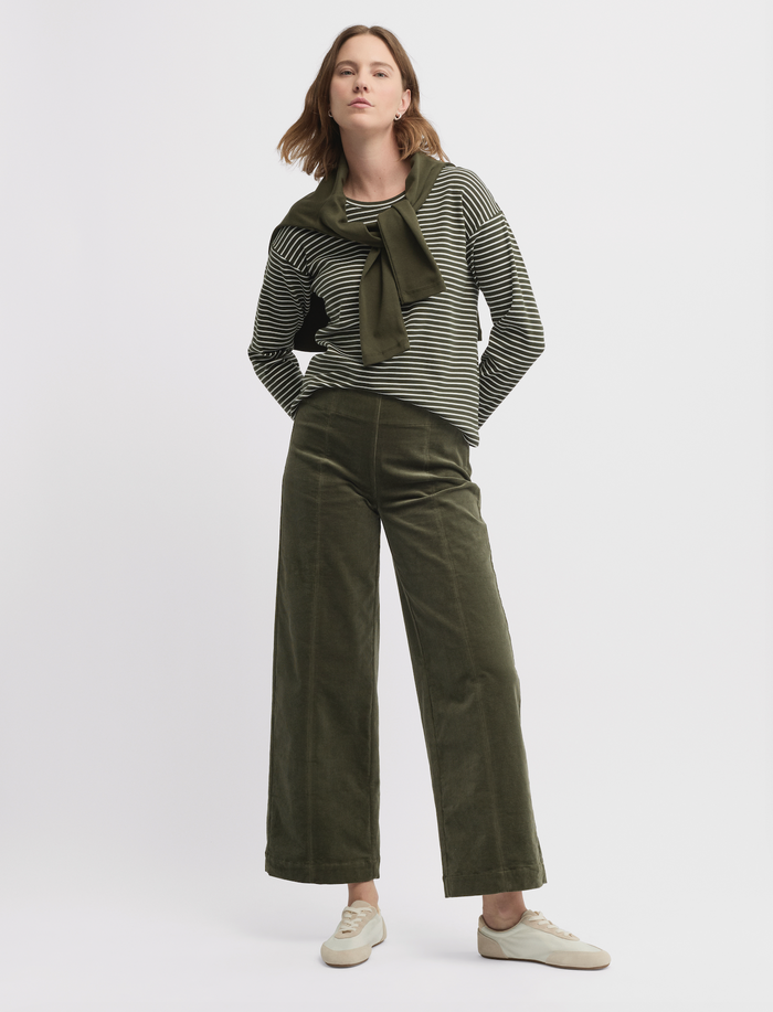 Yarra Trail Division Tee in Loden/Ecru 3070