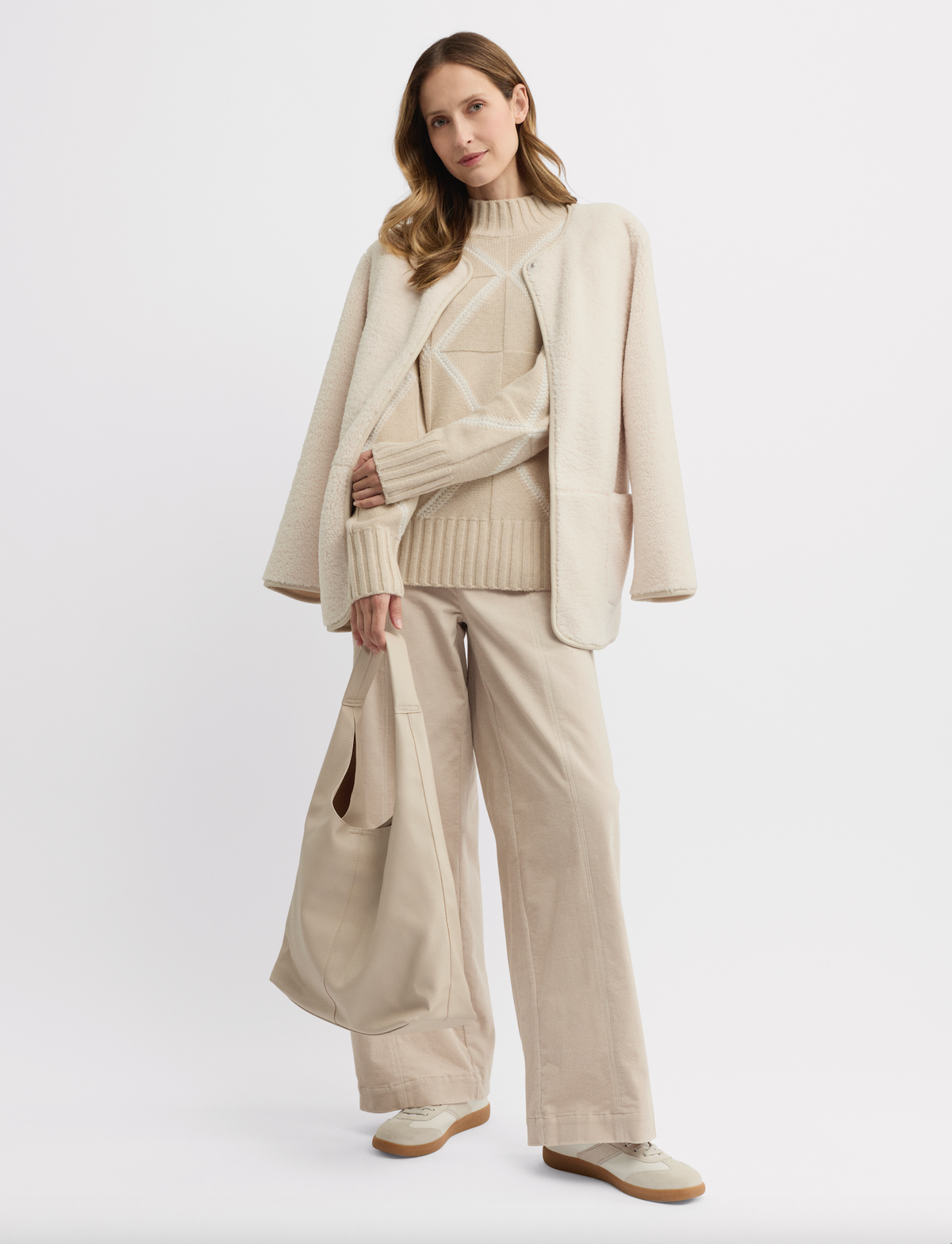 Yarra Trail Indiana Knit in Almond /Ecru 7766