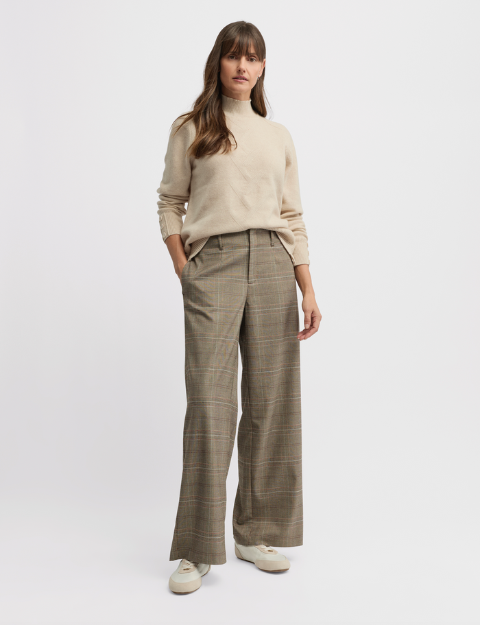 Yarra Trail Orlando Check Pant 8048