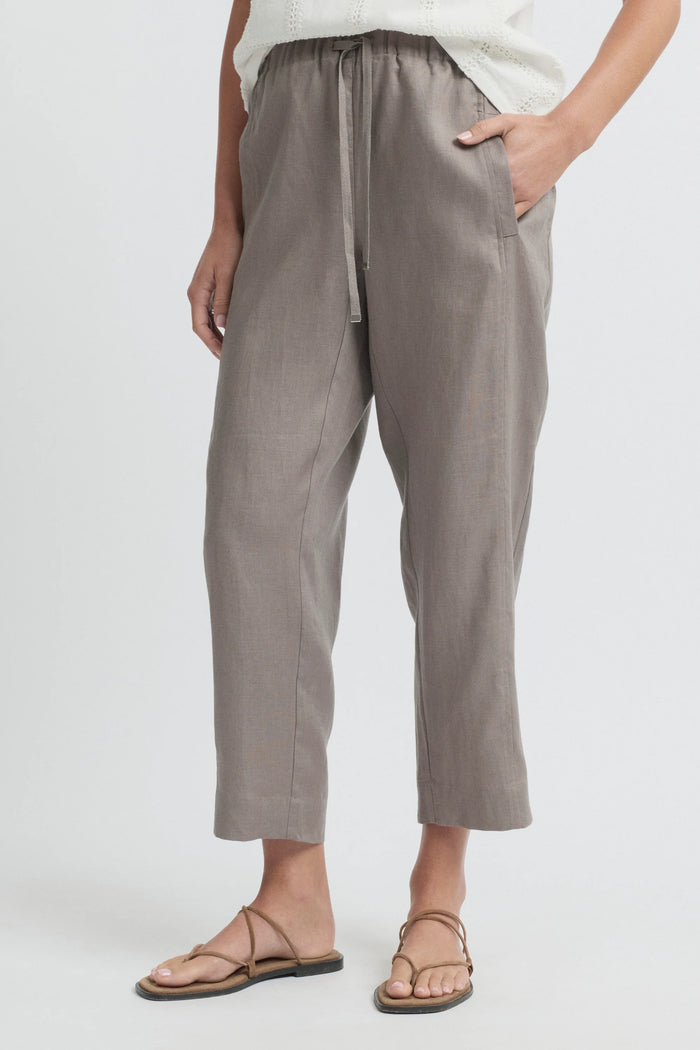 Yarra Trail Tirari Slim Pant in Earth