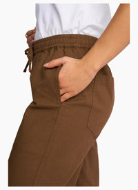 Dione Pant in Pecan 5066N