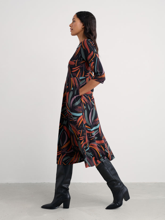 Veronica Dress in Dune Marks Onyx
