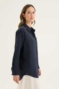 Yarra Trail Tirari Shirt in Navy