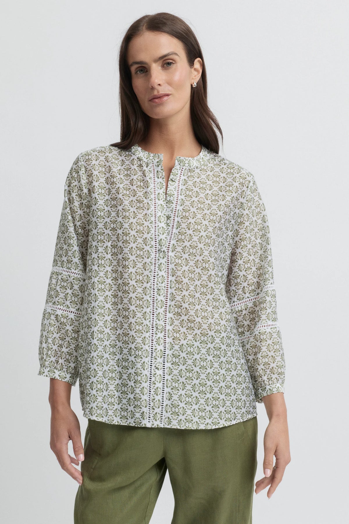 Yarra Trail Vine Blouse in Ecru/Lawn 4380