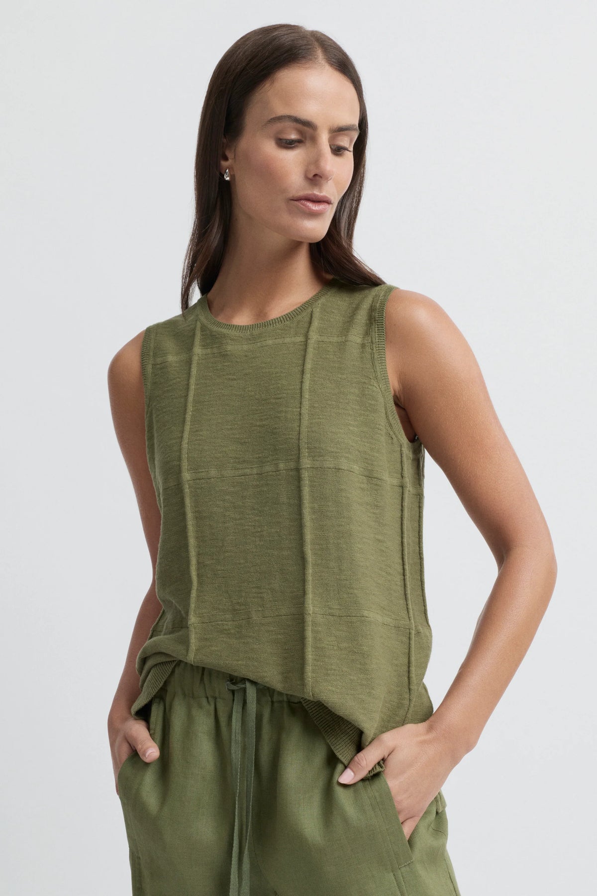Yarra Trail Obscurity Knit Top in Lawn 7788