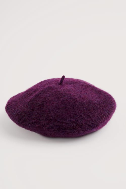 Seasalt Bramble Needle Tip Beret in Grape