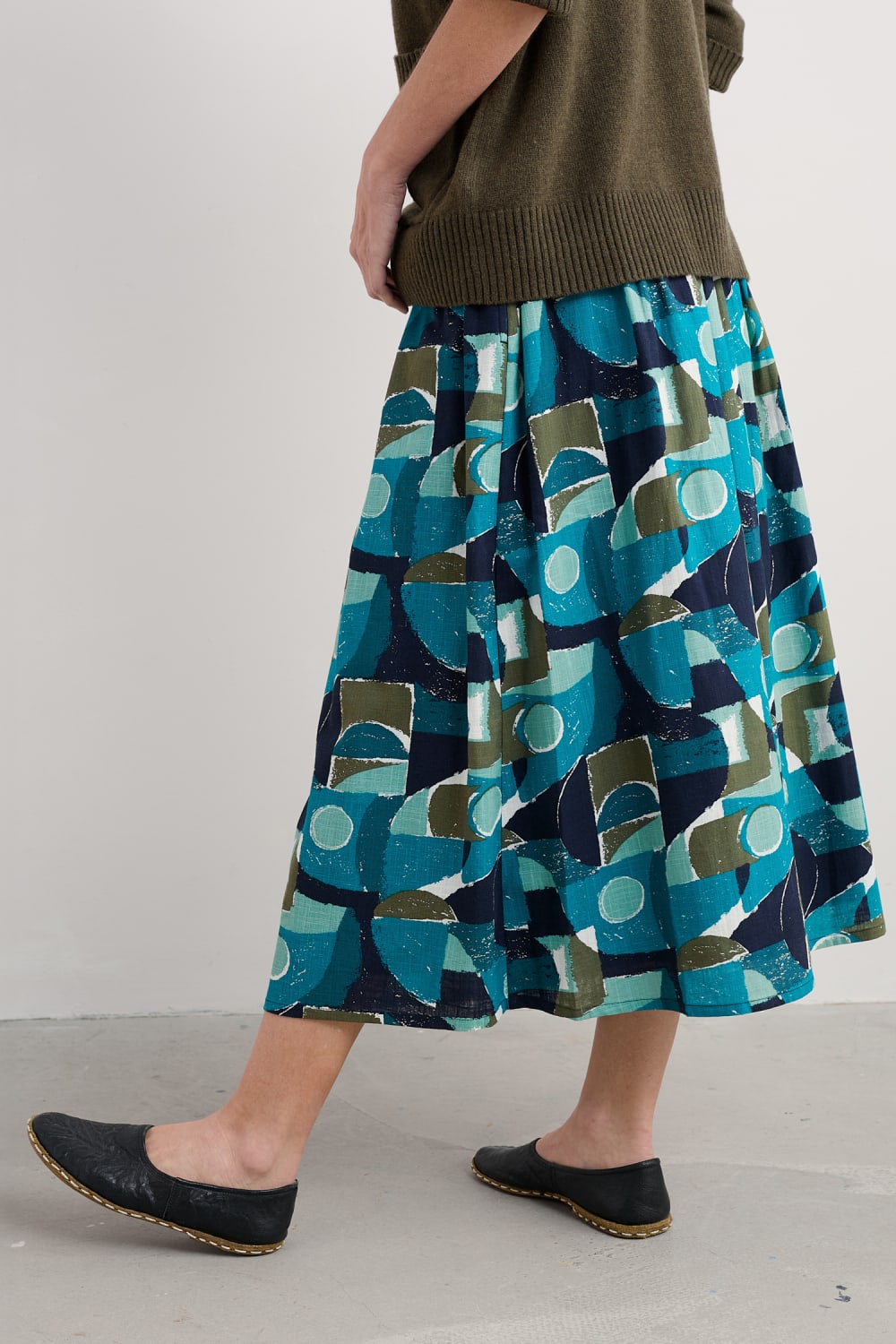 Seasalt Mevagissey Skirt in Penwith Abstract Emulsion