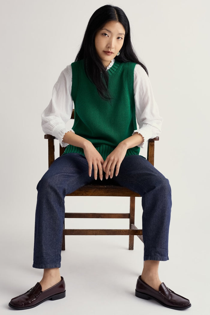 Redstart Knitted Vest in Dark Stem